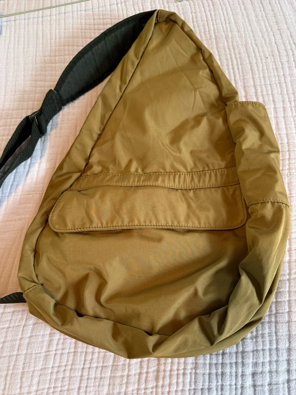 Vintage L.L. Bean x AmeriBag Healthy Back Bag Tan Nylon Sling Crossbody